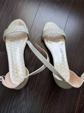 Dufannie Glitter Open-Toe Crystal Sandals size 5